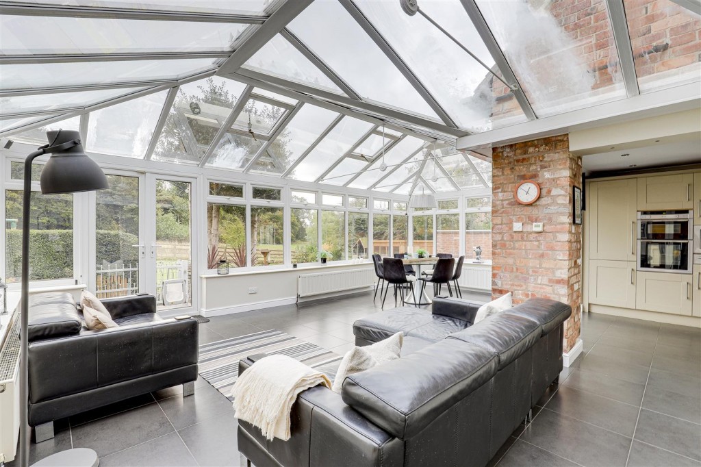 Nottingham Road, Trowell, Nottinghamshire, NG9 3PP