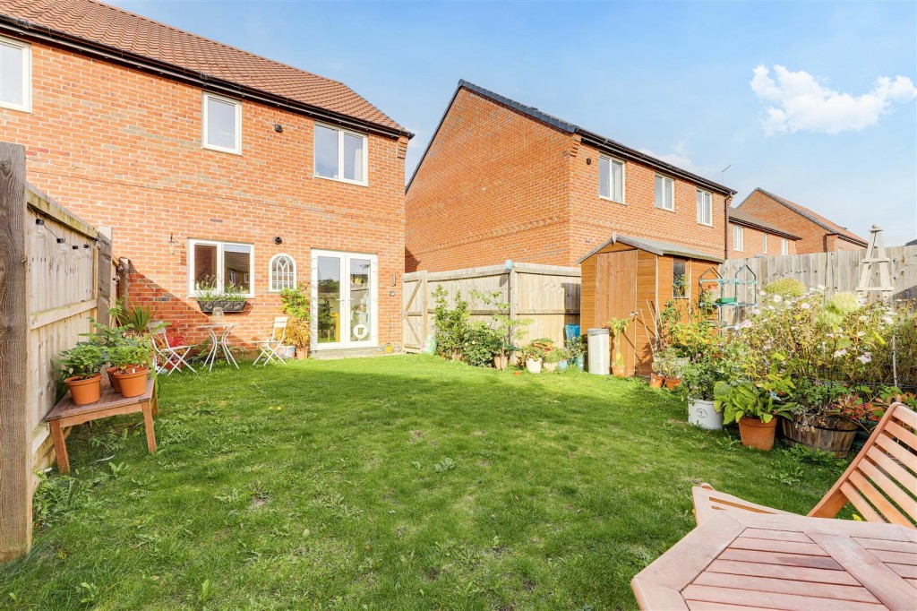 Baxter Close, Hucknall, Nottinghamshire, NG15 8LF