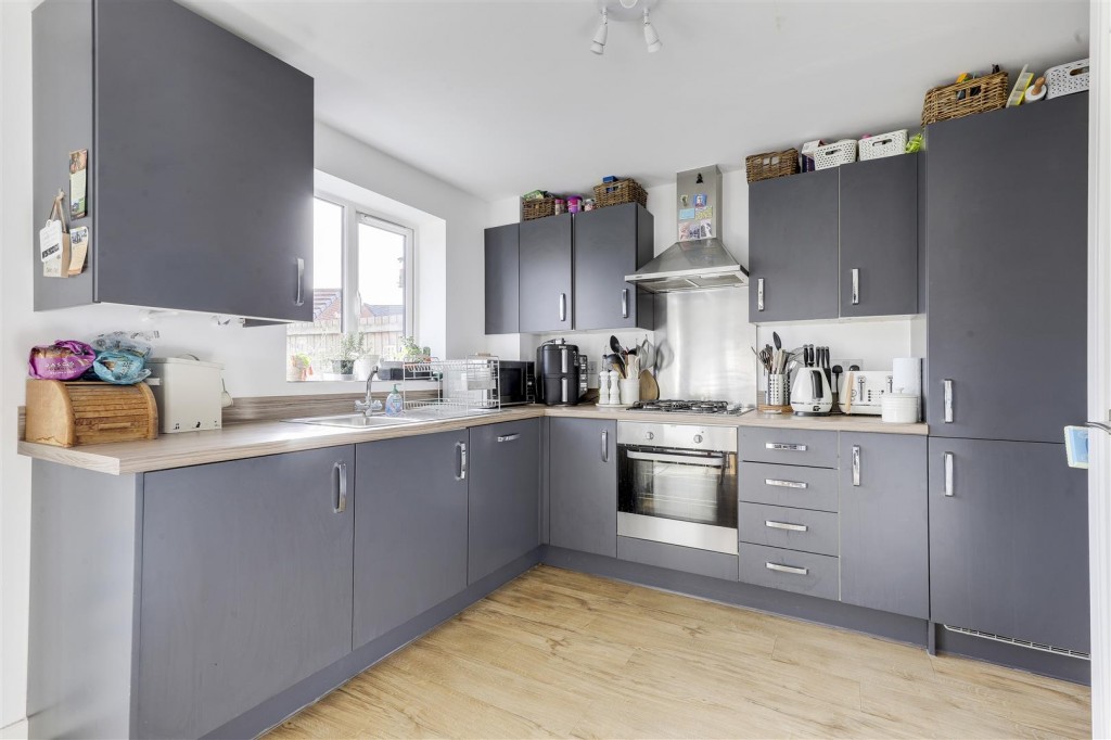 Baxter Close, Hucknall, Nottinghamshire, NG15 8LF