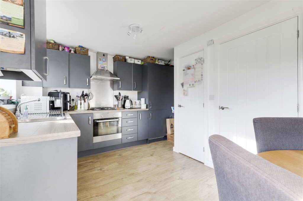 Baxter Close, Hucknall, Nottinghamshire, NG15 8LF