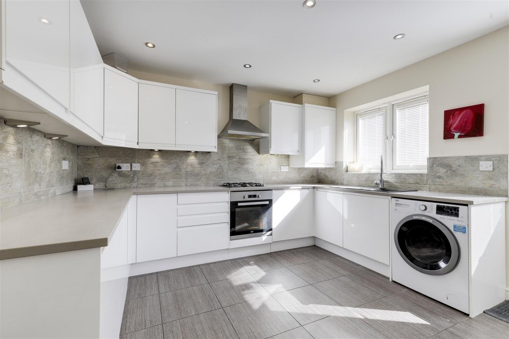 Poets Close, Hucknall, Nottinghamshire, NG15 6WF