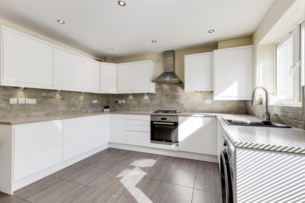 Poets Close, Hucknall, Nottinghamshire, NG15 6WF