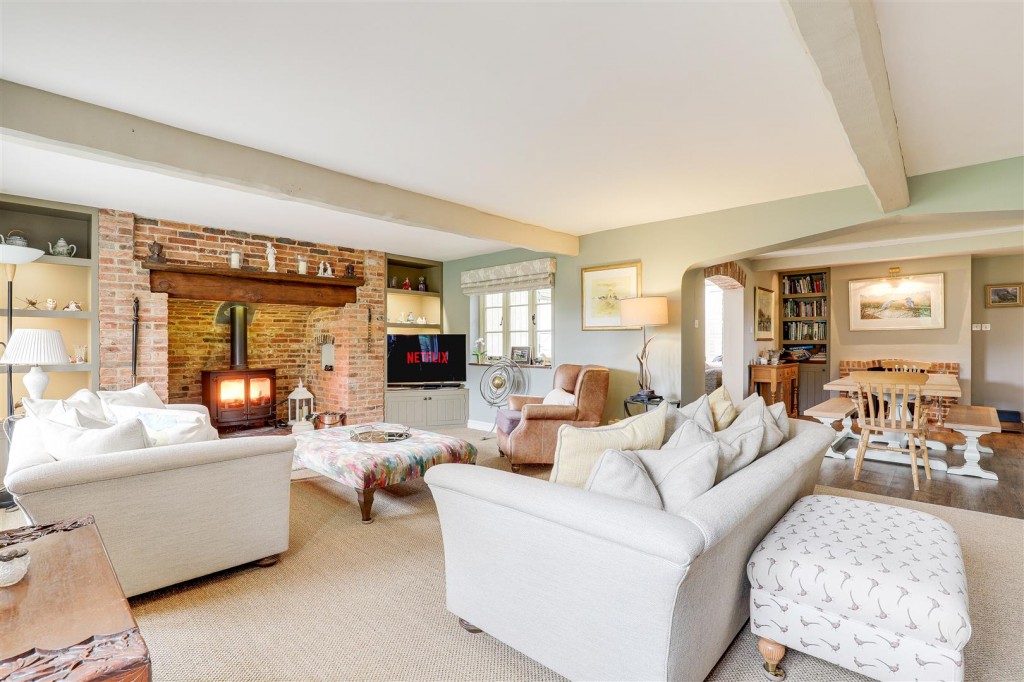 Main Street, Caythorpe, Nottinghamshire, NG14 7ED