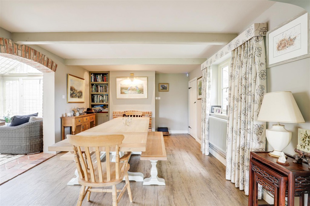 Main Street, Caythorpe, Nottinghamshire, NG14 7ED