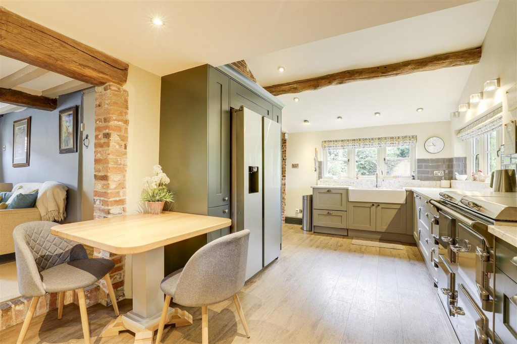 Main Street, Caythorpe, Nottinghamshire, NG14 7ED