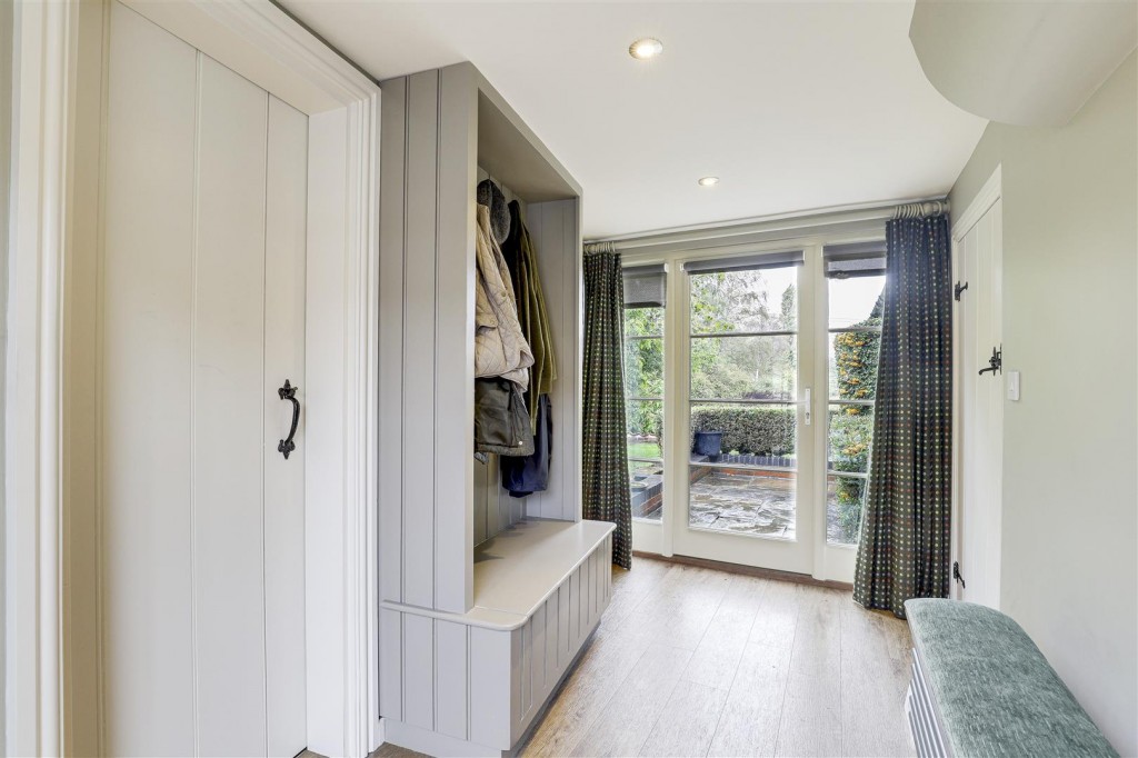 Main Street, Caythorpe, Nottinghamshire, NG14 7ED