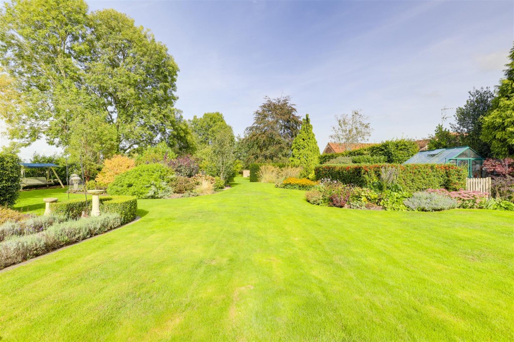 Main Street, Caythorpe, Nottinghamshire, NG14 7ED