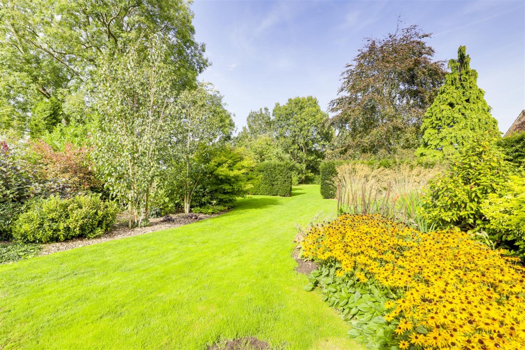 Main Street, Caythorpe, Nottinghamshire, NG14 7ED