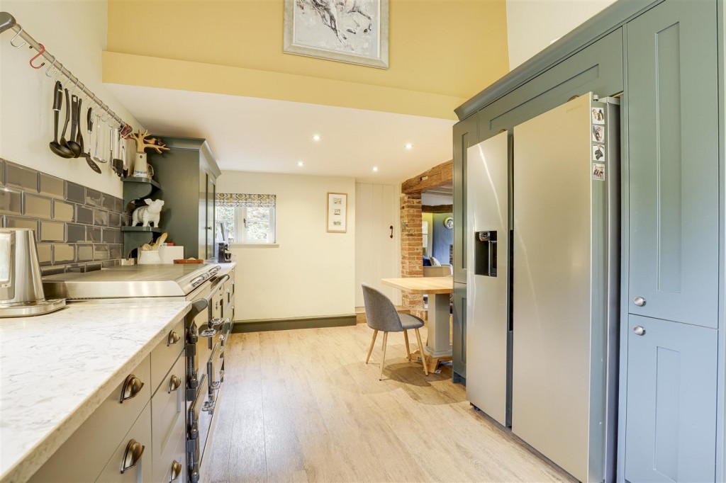 Main Street, Caythorpe, Nottinghamshire, NG14 7ED