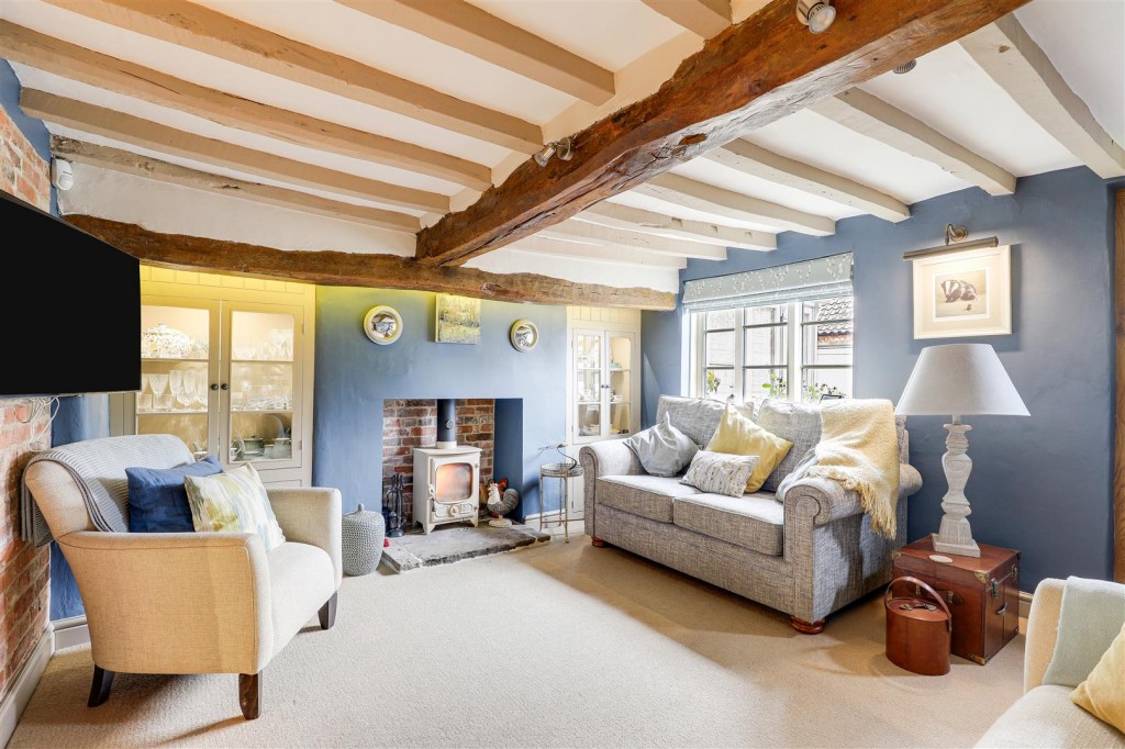 Main Street, Caythorpe, Nottinghamshire, NG14 7ED