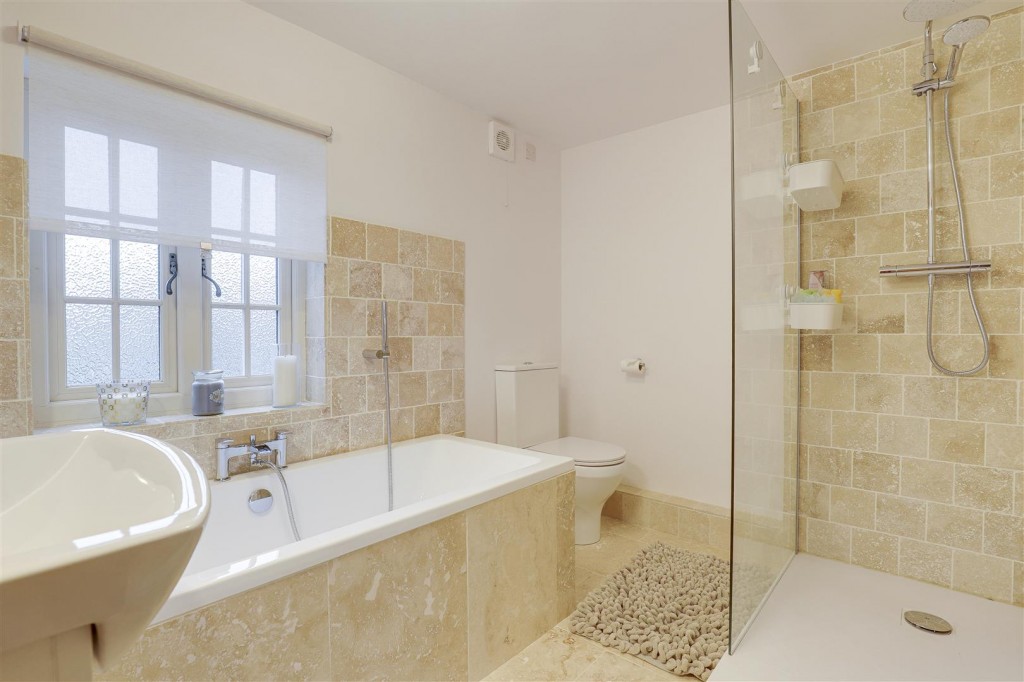 Derby Road, Sandiacre, Nottinghamshire, NG10 5HF