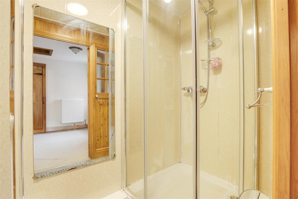 Derby Road, Sandiacre, Nottinghamshire, NG10 5HF