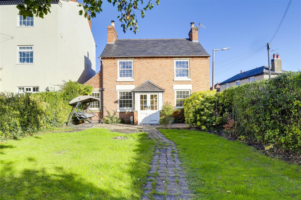 Derby Road, Sandiacre, Nottinghamshire, NG10 5HF