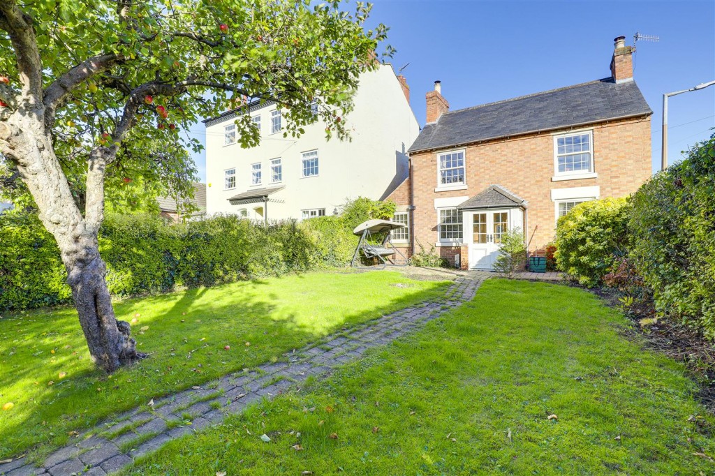 Derby Road, Sandiacre, Nottinghamshire, NG10 5HF