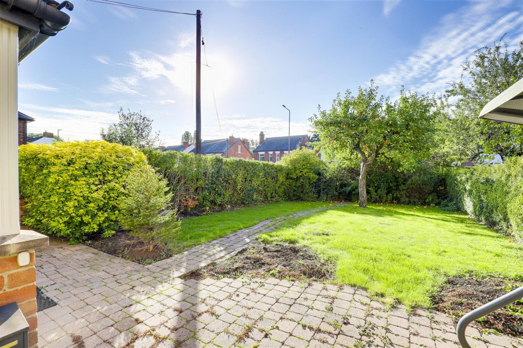 Derby Road, Sandiacre, Nottinghamshire, NG10 5HF