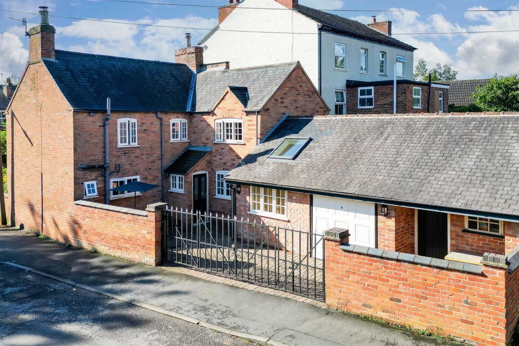 Derby Road, Sandiacre, Nottinghamshire, NG10 5HF