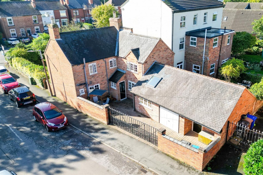 Derby Road, Sandiacre, Nottinghamshire, NG10 5HF