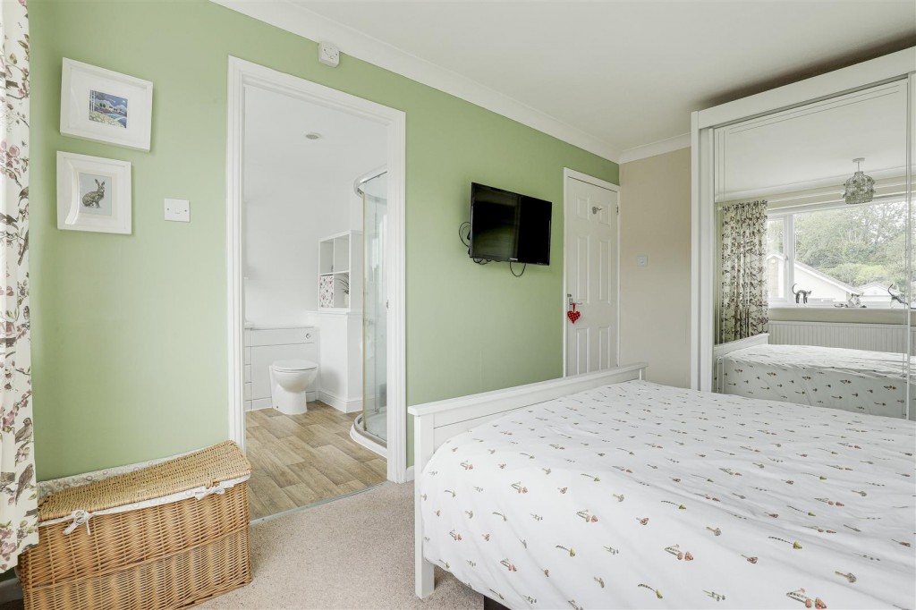 Mount Pleasant, Keyworth, Nottinghamshire, NG12 5EQ