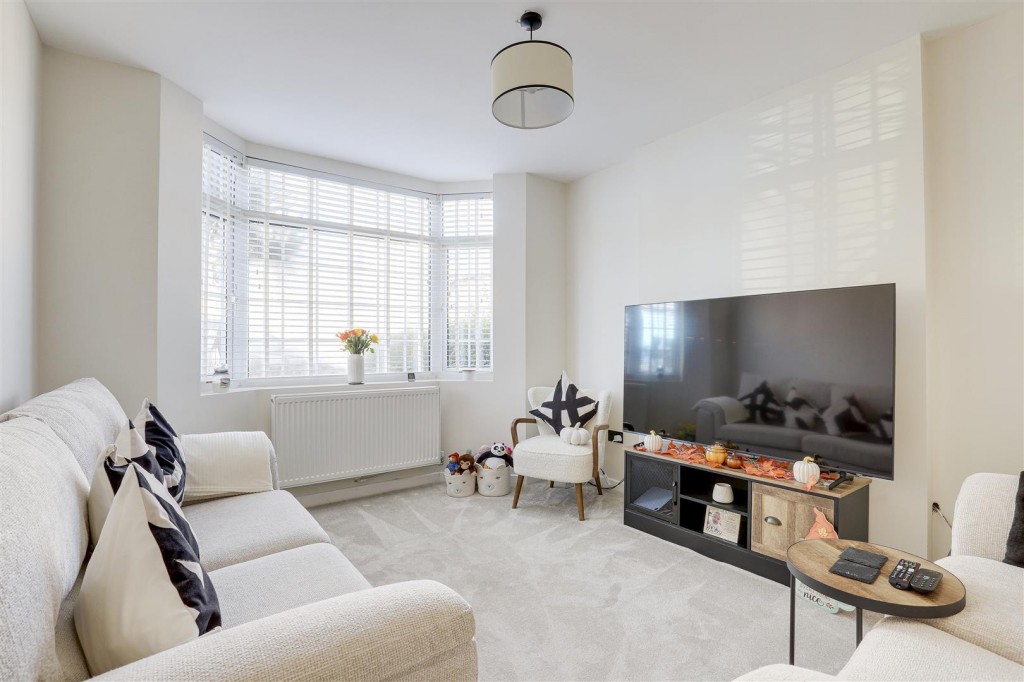 Hartington Avenue, Carlton, Nottinghamshire, NG4 3NR