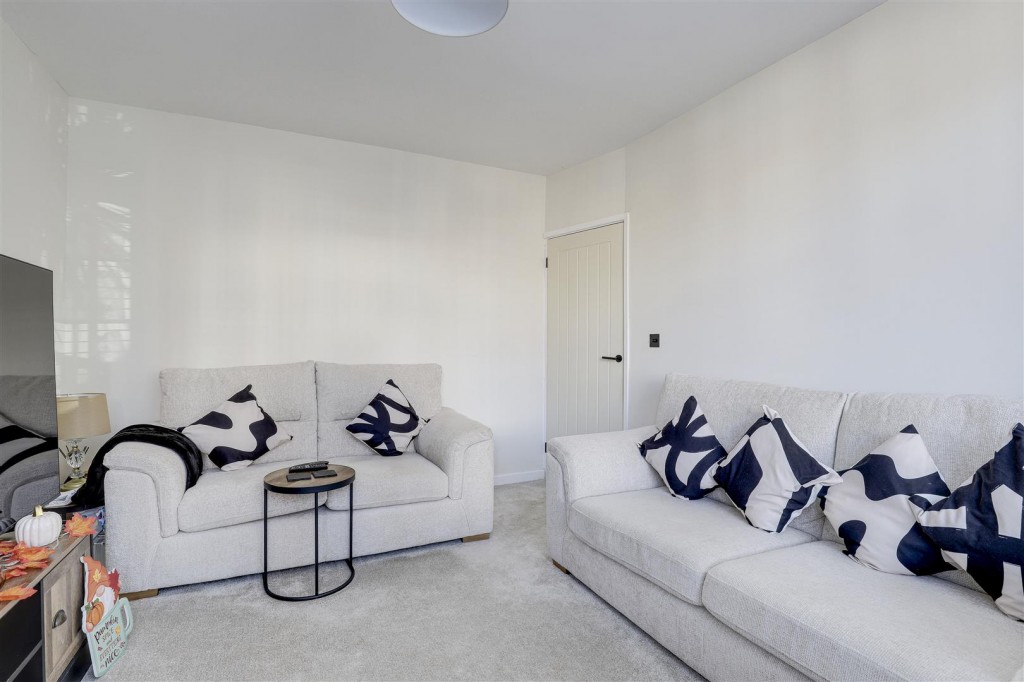 Hartington Avenue, Carlton, Nottinghamshire, NG4 3NR