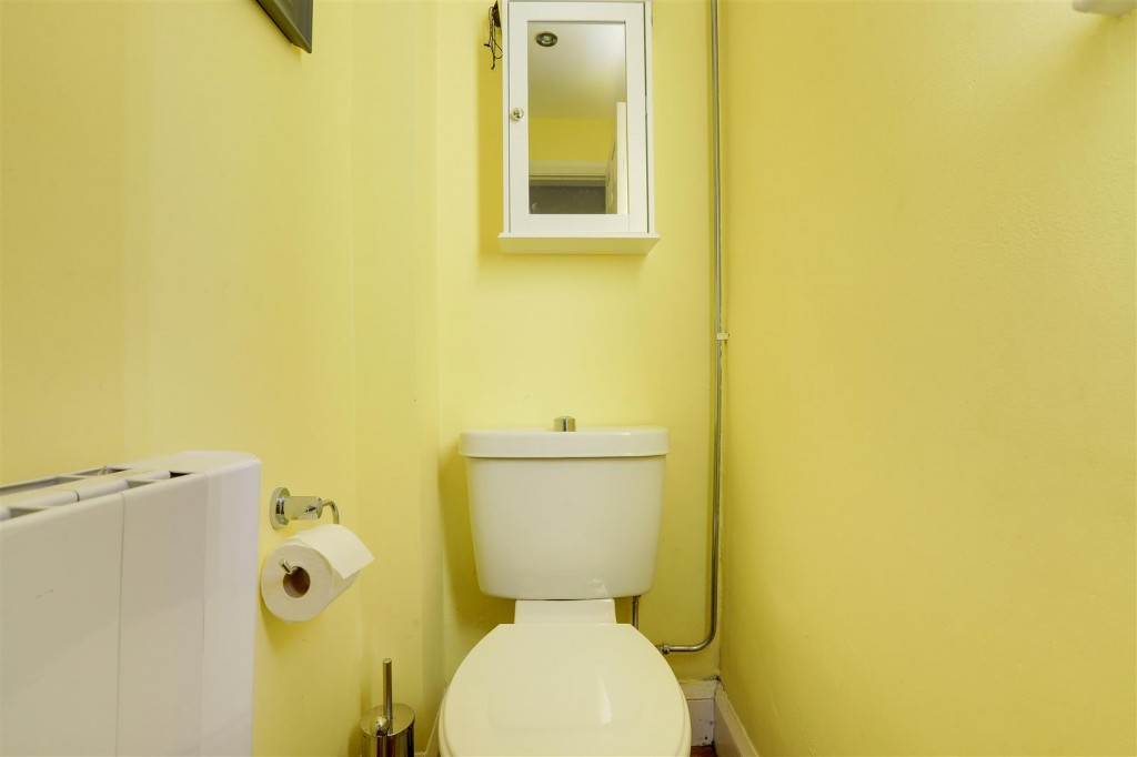 Edgeway, Strelley , Nottinghamshire, NG8 6LY