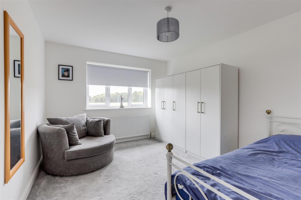 Woodlands Grove, Hucknall, Nottinghamshire, NG15 6SG