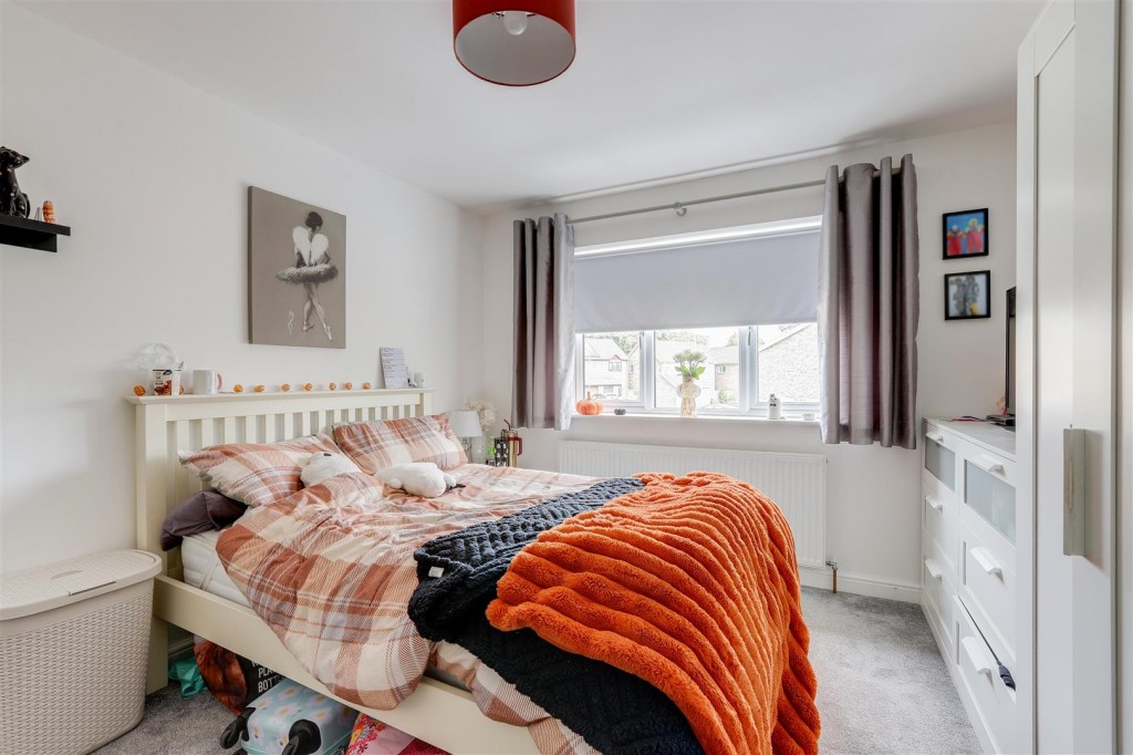 Woodlands Grove, Hucknall, Nottinghamshire, NG15 6SG