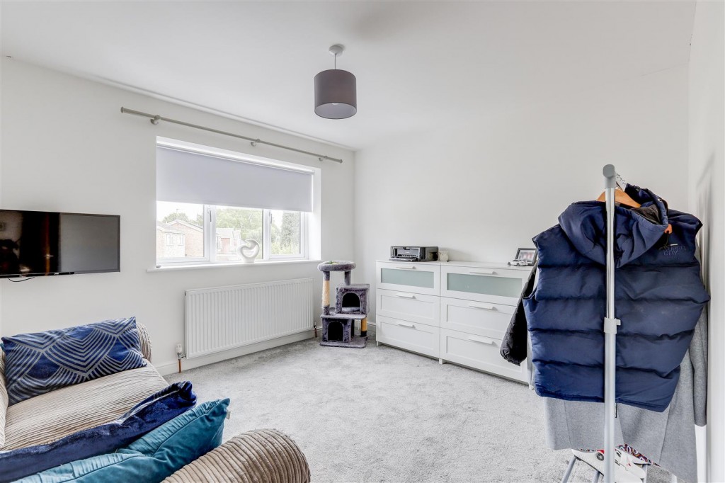 Woodlands Grove, Hucknall, Nottinghamshire, NG15 6SG