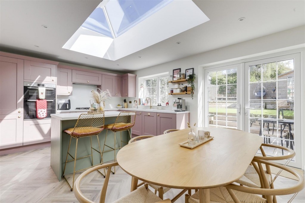 Surgeys Lane, Arnold, Nottinghamshire, NG5 8GB