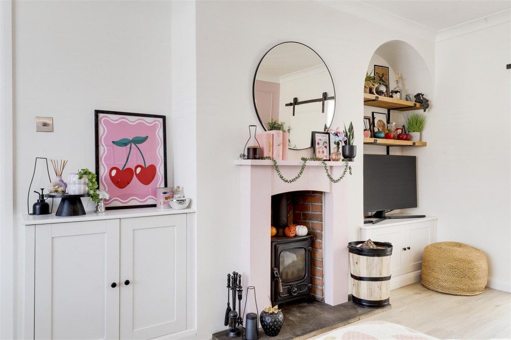 Surgeys Lane, Arnold, Nottinghamshire, NG5 8GB