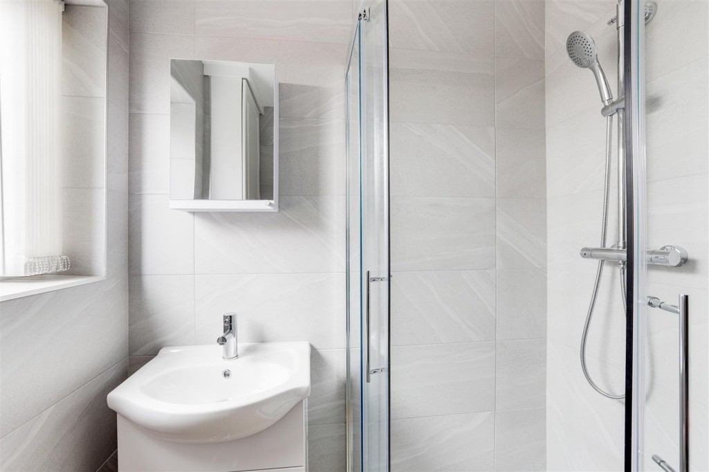 Field Avenue, Hucknall, Nottinghamshire, NG15 6SQ