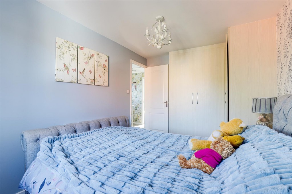 Clover Fields, Calverton, Nottinghamshire, NG14 6PN