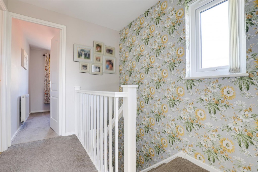 Clover Fields, Calverton, Nottinghamshire, NG14 6PN