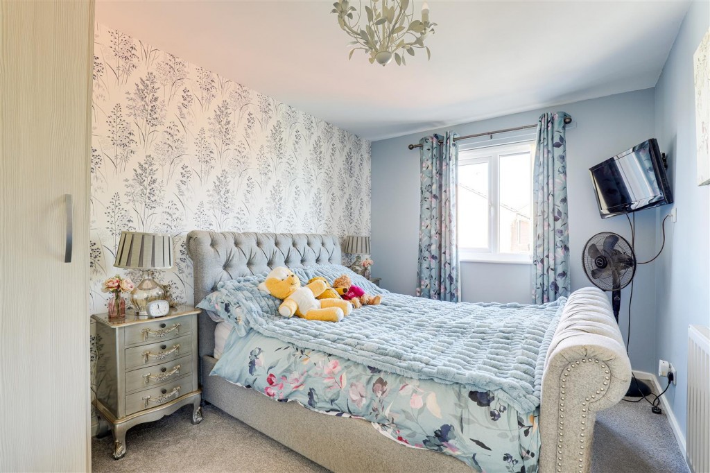 Clover Fields, Calverton, Nottinghamshire, NG14 6PN