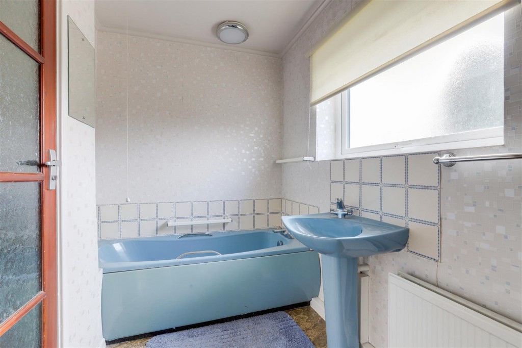 Rossell Drive, Stapleford, Nottinghamshire, NG9 7EJ