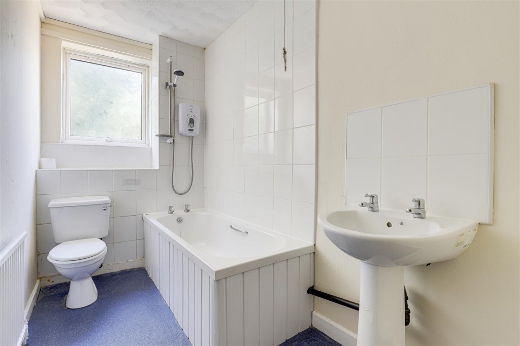 Acourt Street, Radford, Nottinghamshire, NG7 5AH