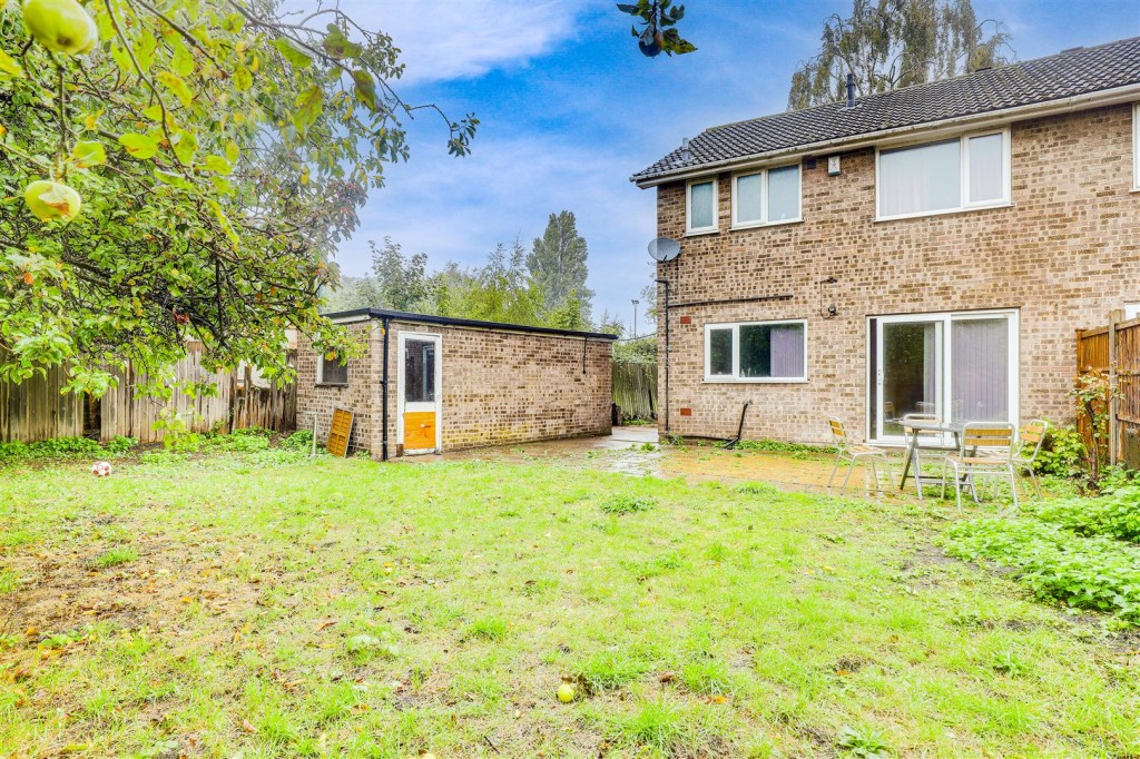 Martinmass Close, Lenton, Nottinghamshire, NG7 2LN