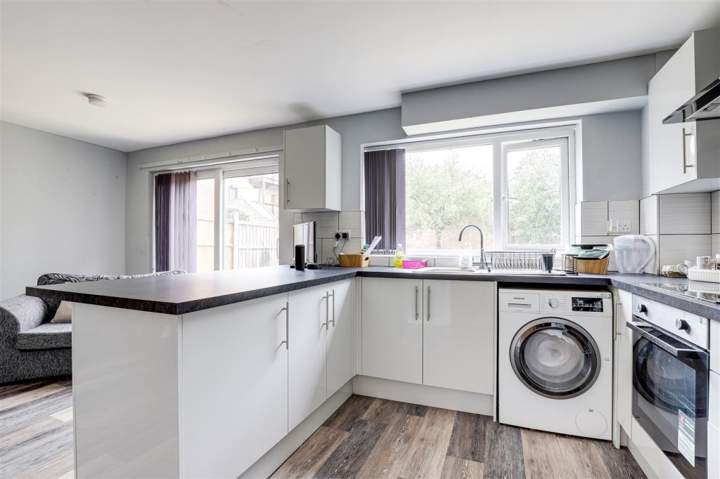 Martinmass Close, Lenton, Nottinghamshire, NG7 2LN