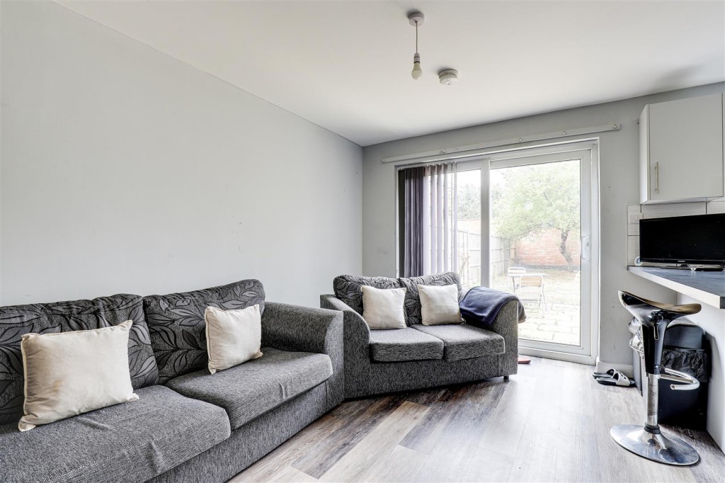 Martinmass Close, Lenton, Nottinghamshire, NG7 2LN