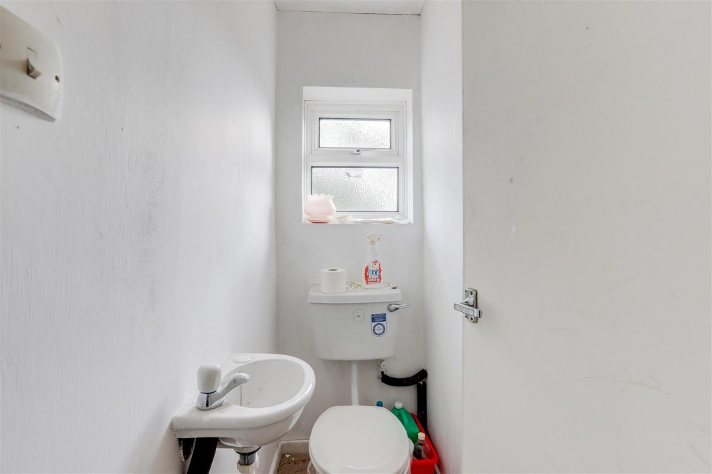 Bar Lane, Basford, Nottinghamshire, NG6 0HU