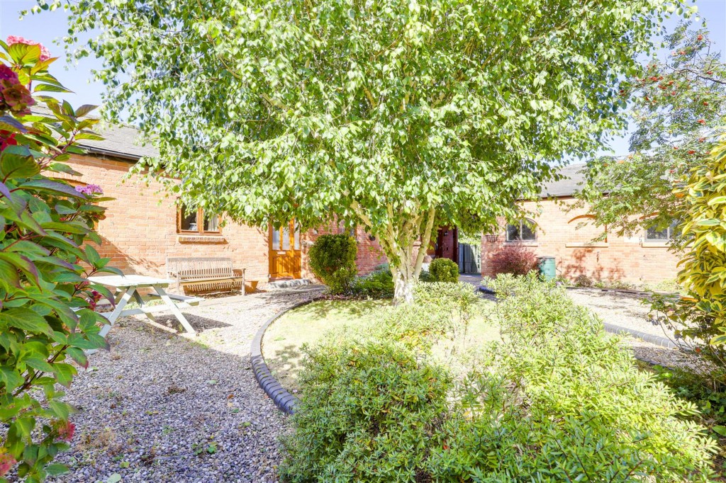 Lambley Road, Lowdham, Nottinghamshire, NG14 7AY