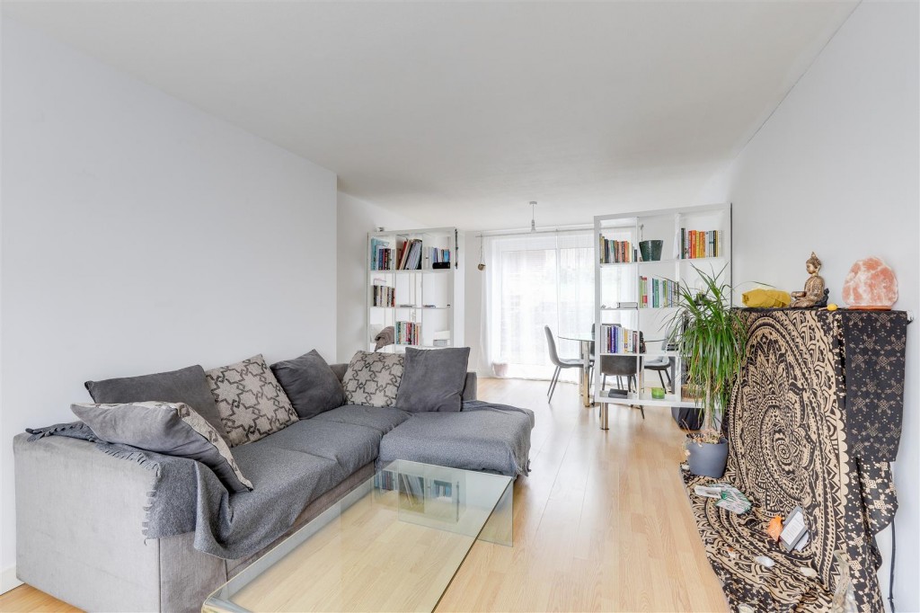 Beckhampton Road, Bestwood, Nottinghamshire, NG5 5NG