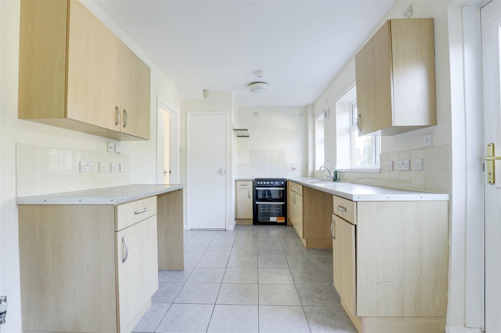 Pulborough Close, Basford, Nottinghamshire, NG5 1HU