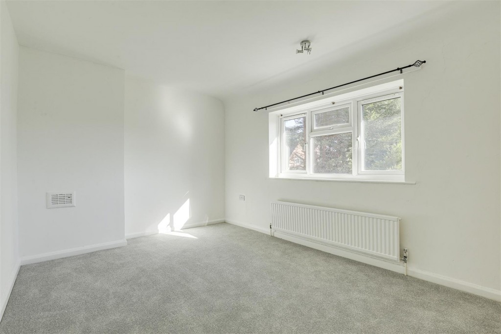 Pulborough Close, Basford, Nottinghamshire, NG5 1HU