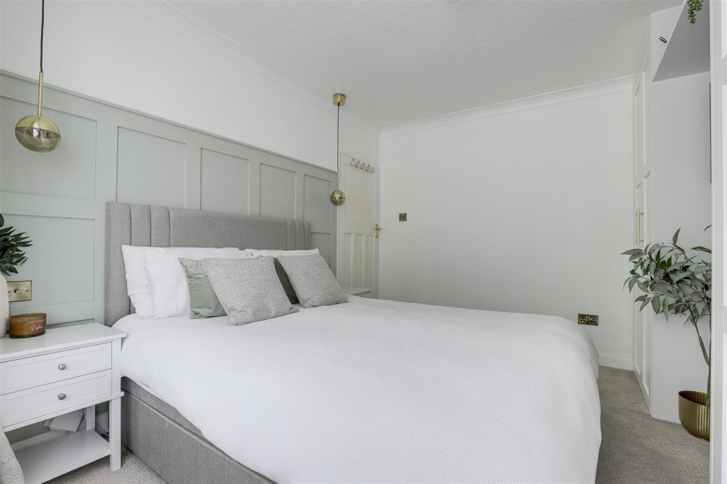 Charlbury Road, Wollaton, Nottinghamshire, NG8 1ND