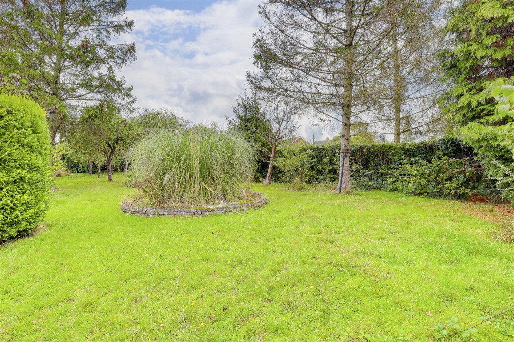 Melton Road, Tollerton, Nottinghamshire, NG12 4EN