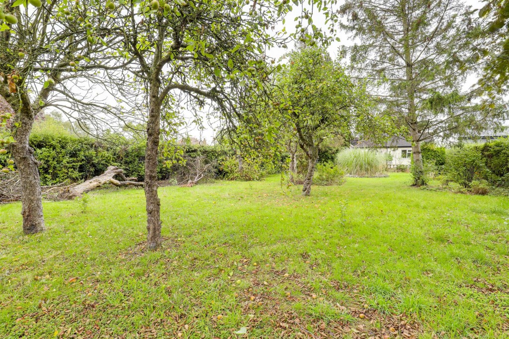 Melton Road, Tollerton, Nottinghamshire, NG12 4EN