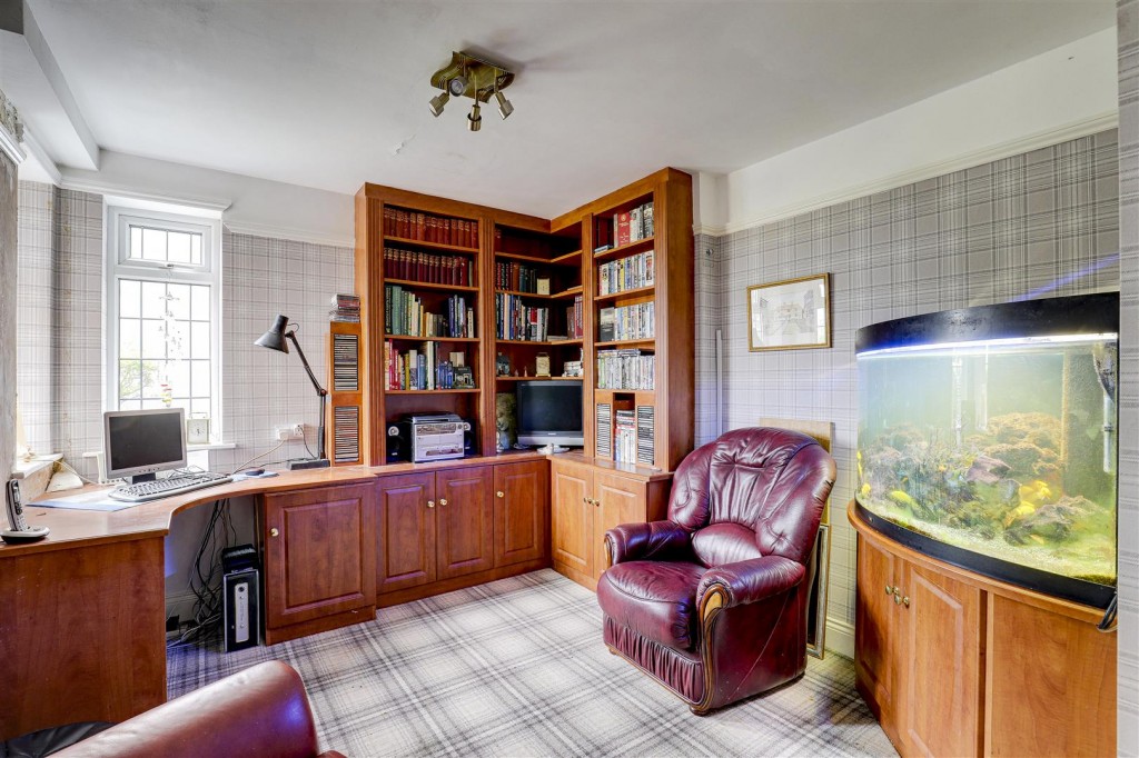 Melton Road, Tollerton, Nottinghamshire, NG12 4EN