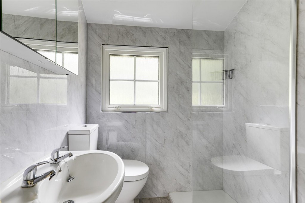 Killarney Park, Nottinghamshire, NG6 8NQ