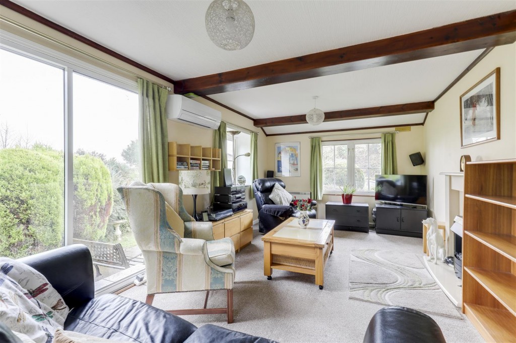 Killarney Park, Nottinghamshire, NG6 8NQ